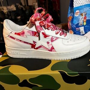 pink and camo bapestas